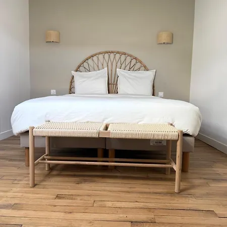 Le Clos Langevin Apartment *