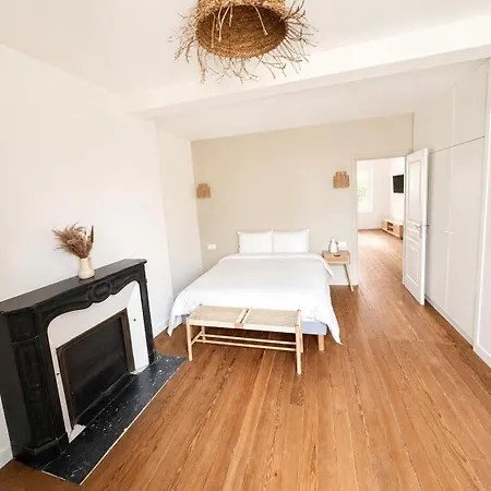 Le Clos Langevin Apartment *