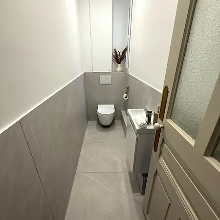 Le Clos Langevin Apartment *